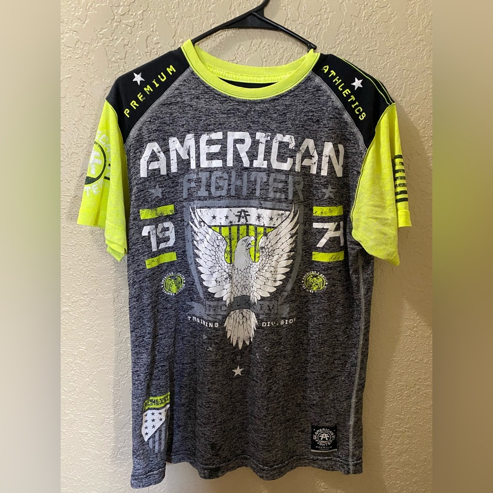 American Fighter BKE Buckle tee mens medium